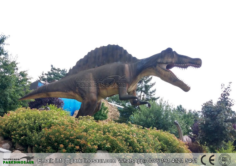 Estatua de jardín de dinosaurio de gran tamaño